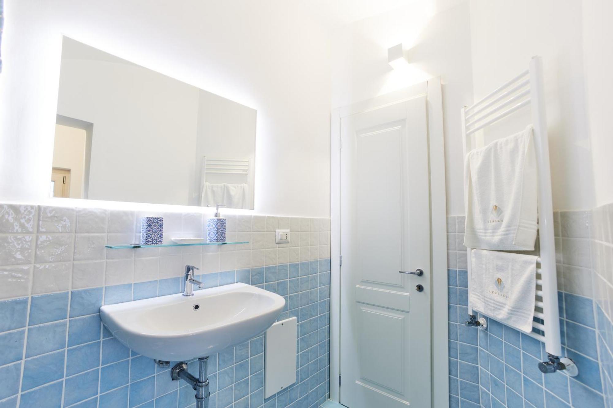 Seashell Apartment Minori Luaran gambar