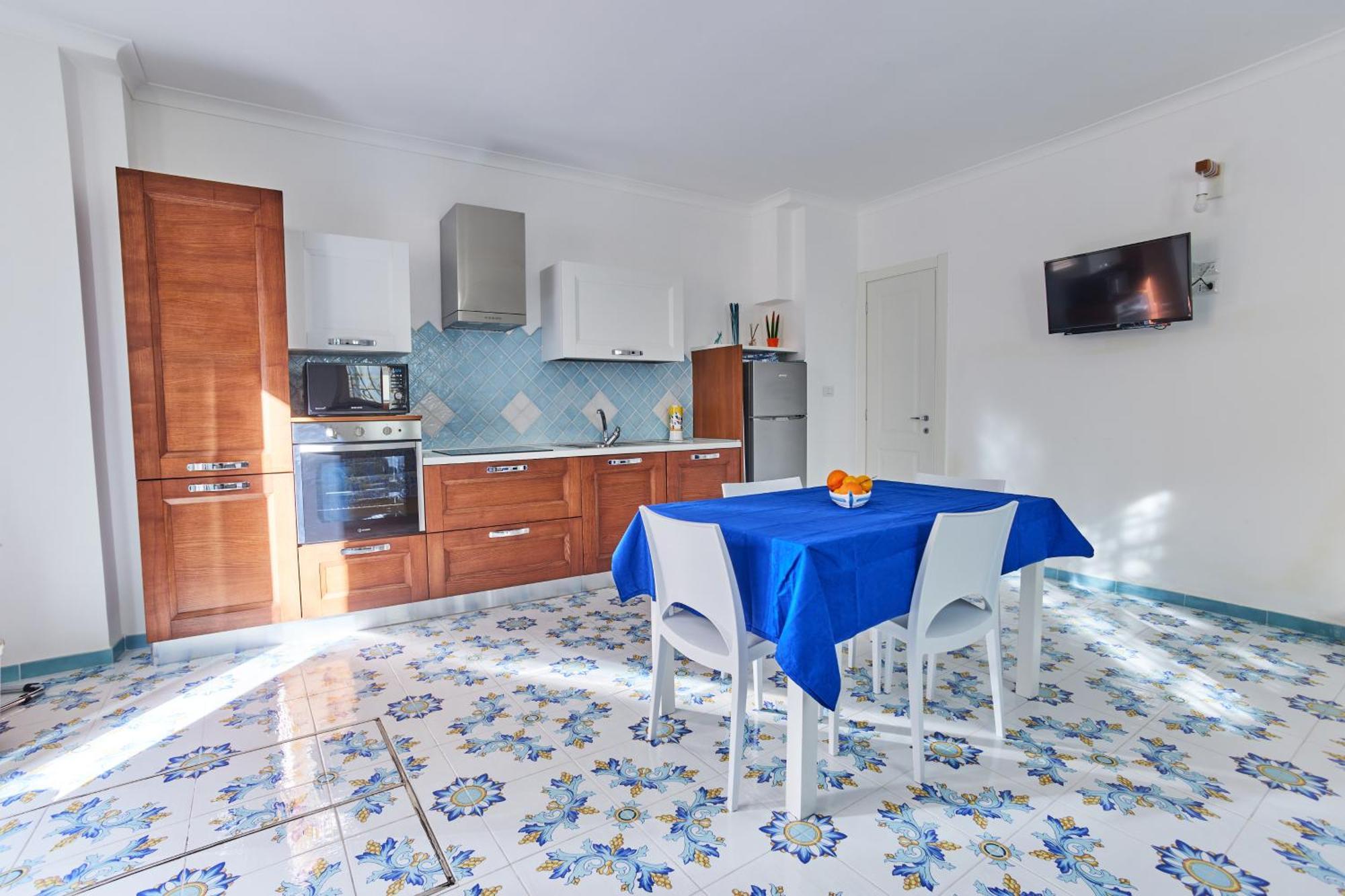 Seashell Apartment Minori Luaran gambar