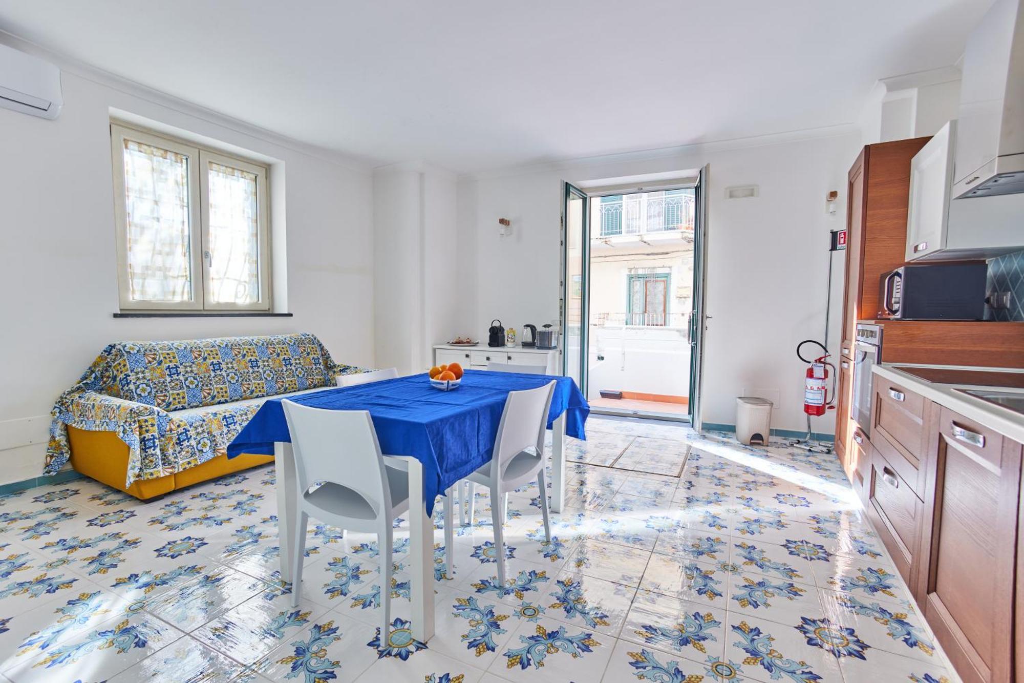 Seashell Apartment Minori Luaran gambar