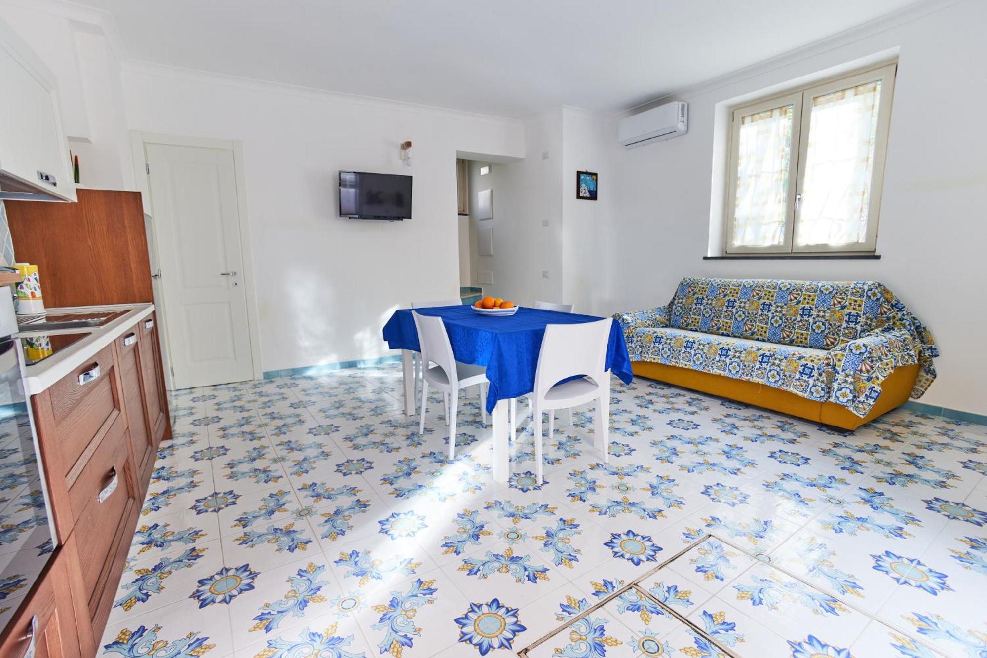 Seashell Apartment Minori Luaran gambar